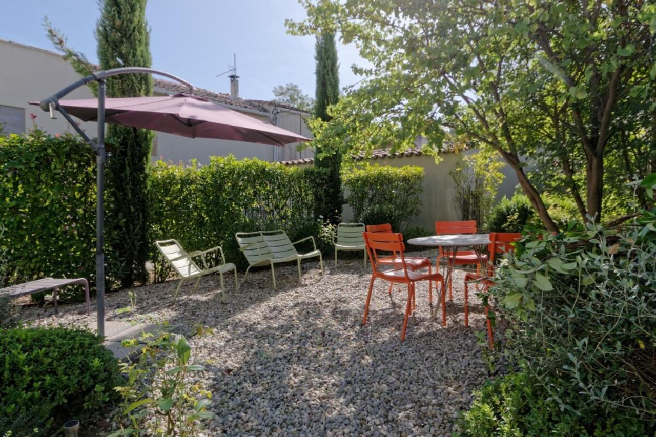Private Furnished Apartment With All Comfort Has A Garden In A Green Space Meyreuil Dış mekan fotoğraf