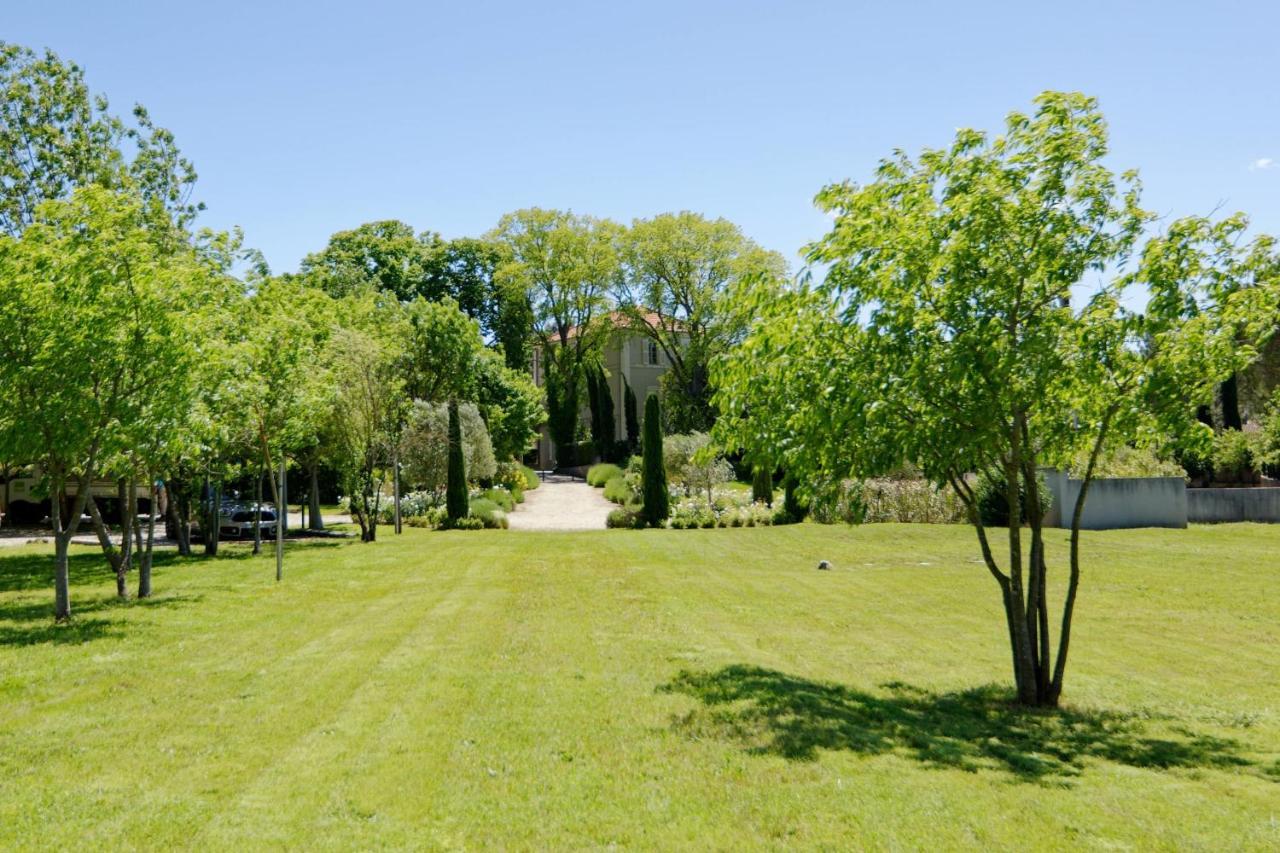 Private Furnished Apartment With All Comfort Has A Garden In A Green Space Meyreuil Dış mekan fotoğraf